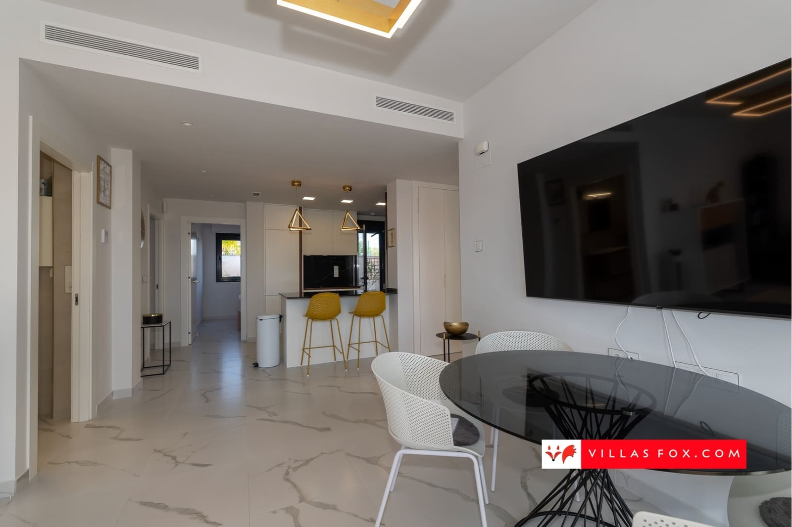 2 makuuhuone Huoneisto myytävänä paikassa San Miguel de Salinas mukana uima-altaan 
autotalli - 329 000 € (Ref: 9325786)