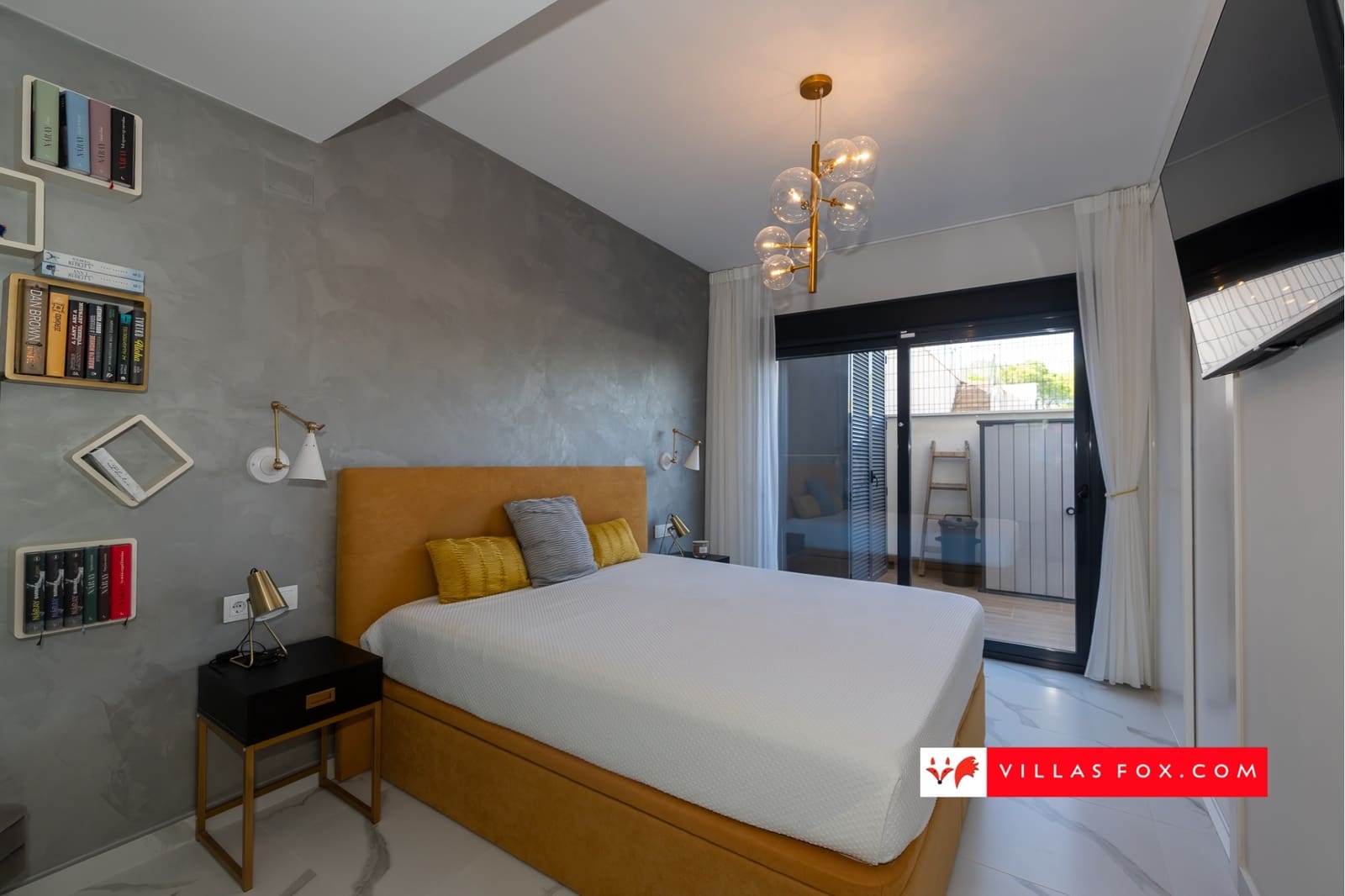 2 makuuhuone Huoneisto myytävänä paikassa San Miguel de Salinas mukana uima-altaan 
autotalli - 329 000 € (Ref: 9325786)