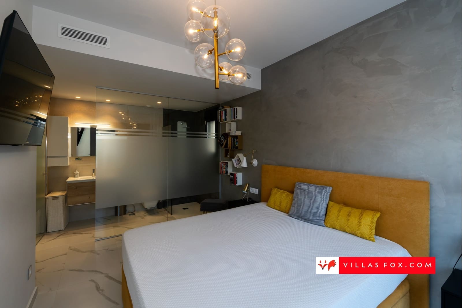 2 makuuhuone Huoneisto myytävänä paikassa San Miguel de Salinas mukana uima-altaan 
autotalli - 329 000 € (Ref: 9325786)