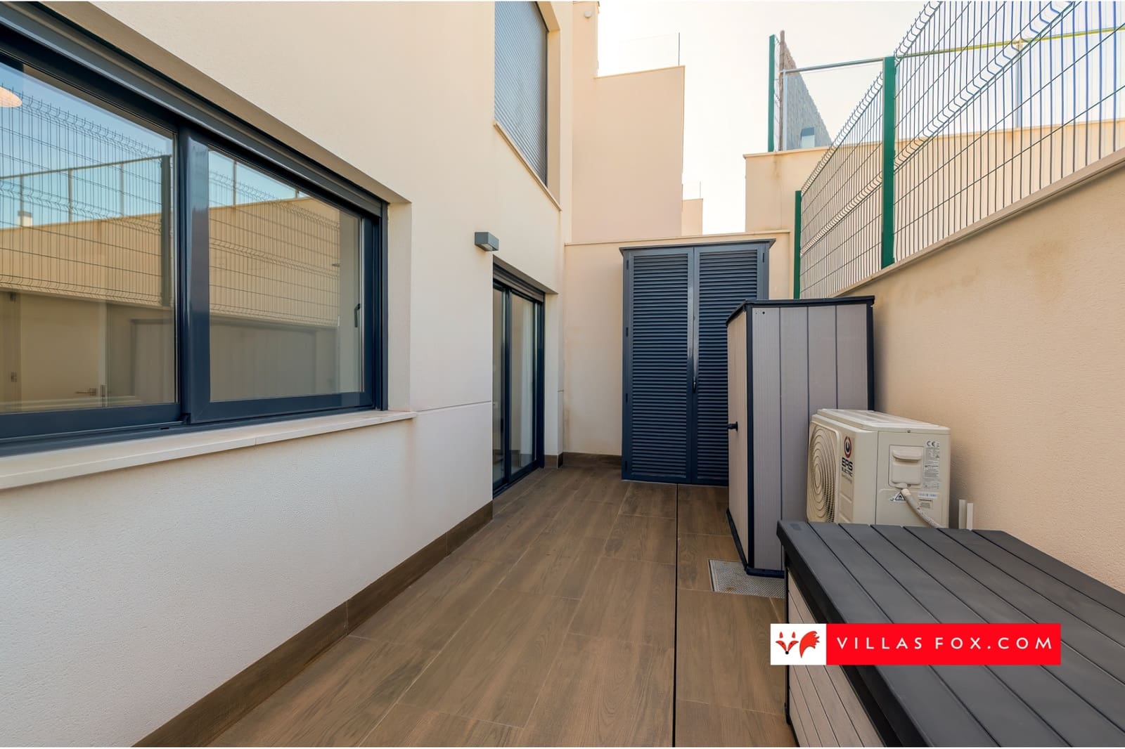 2 makuuhuone Huoneisto myytävänä paikassa San Miguel de Salinas mukana uima-altaan 
autotalli - 329 000 € (Ref: 9325786)