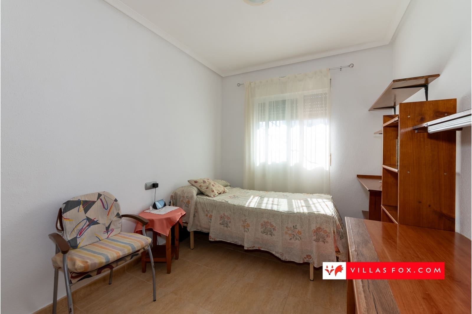 3 soveværelse Semi-Rækkehus til salg i Orihuela Costa med swimmingpool - € 200.000 (Ref: 9332676)