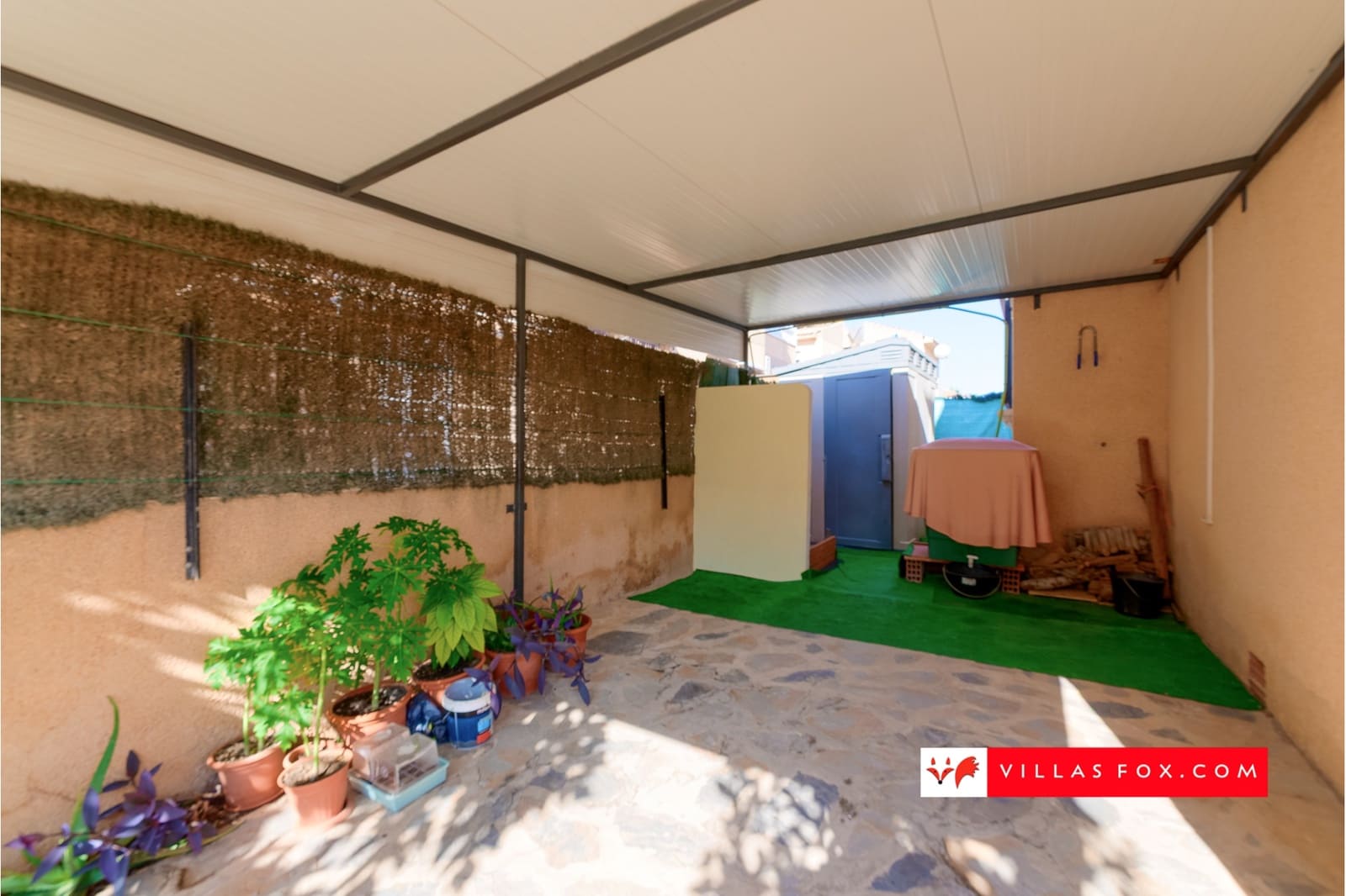 3 soveværelse Semi-Rækkehus til salg i Orihuela Costa med swimmingpool - € 200.000 (Ref: 9332676)