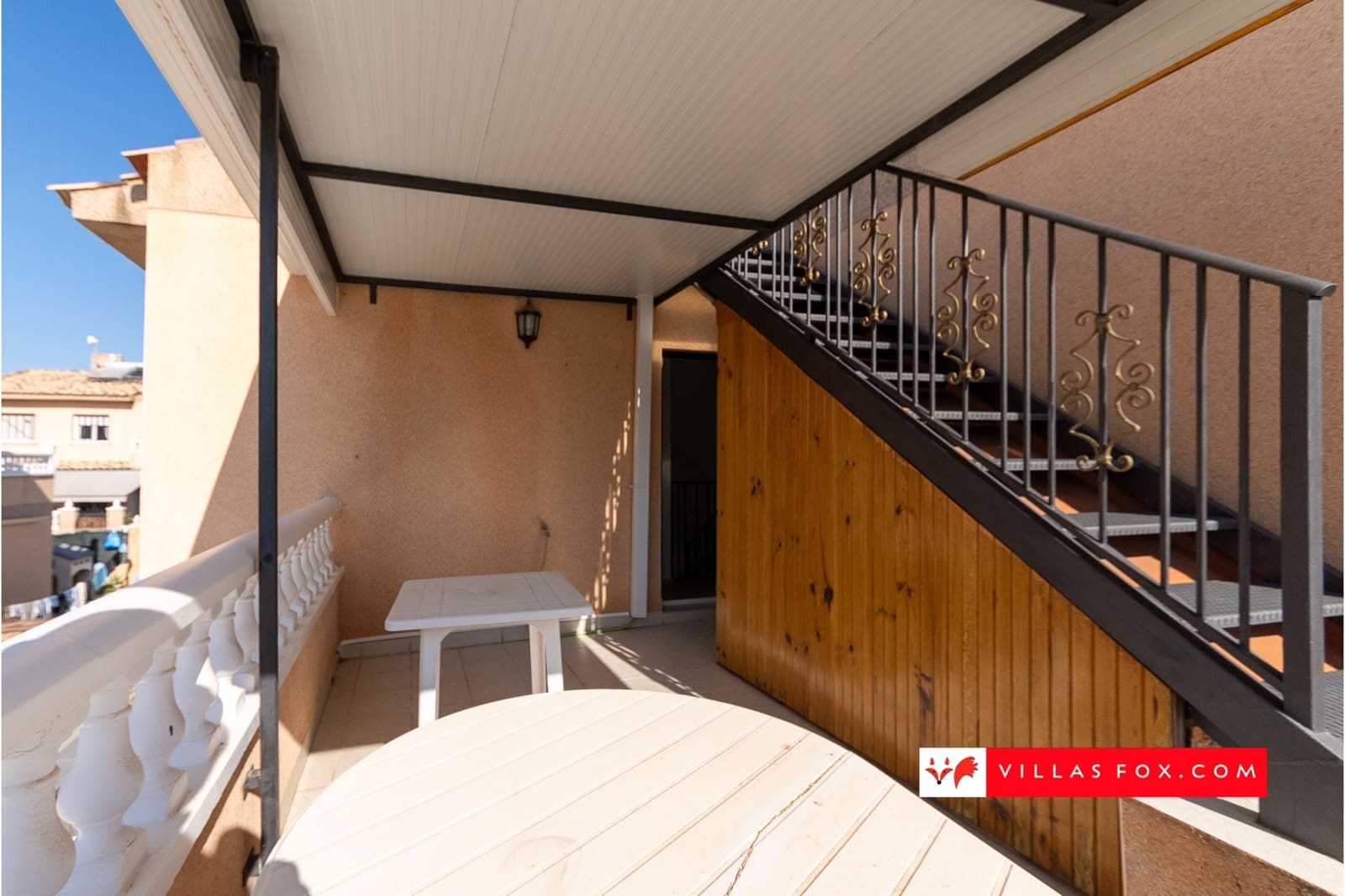 3 soveværelse Semi-Rækkehus til salg i Orihuela Costa med swimmingpool - € 200.000 (Ref: 9332676)