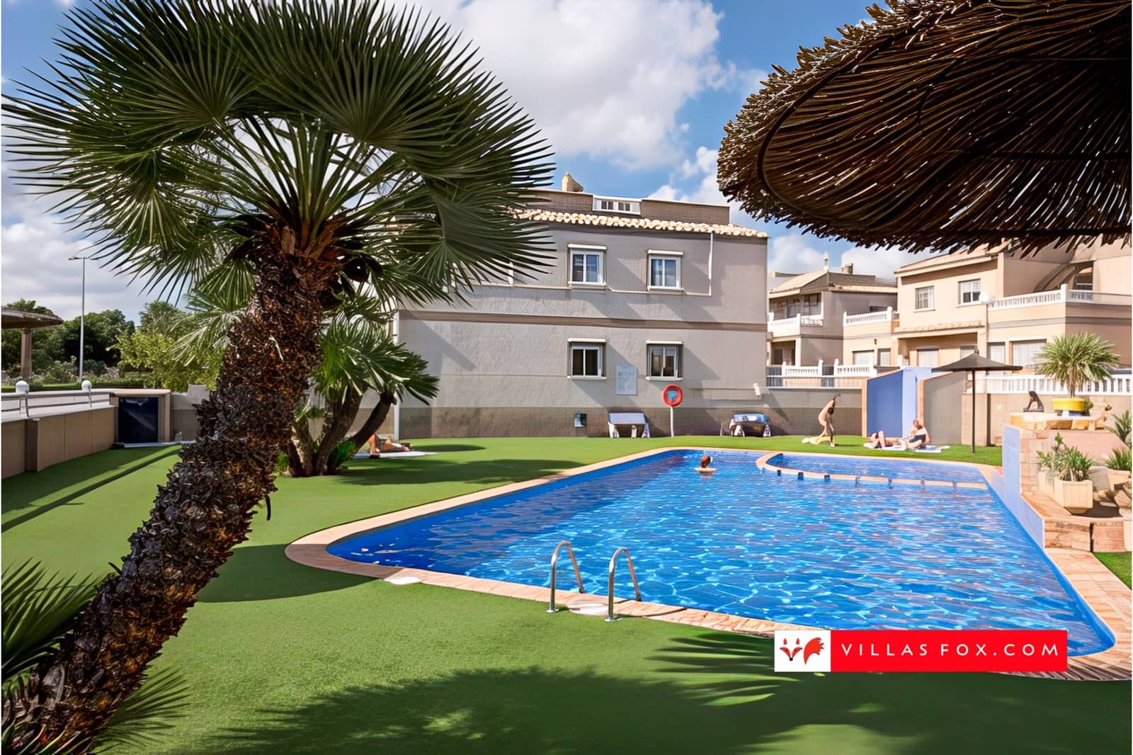 3 soveværelse Semi-Rækkehus til salg i Orihuela Costa med swimmingpool - € 200.000 (Ref: 9332676)