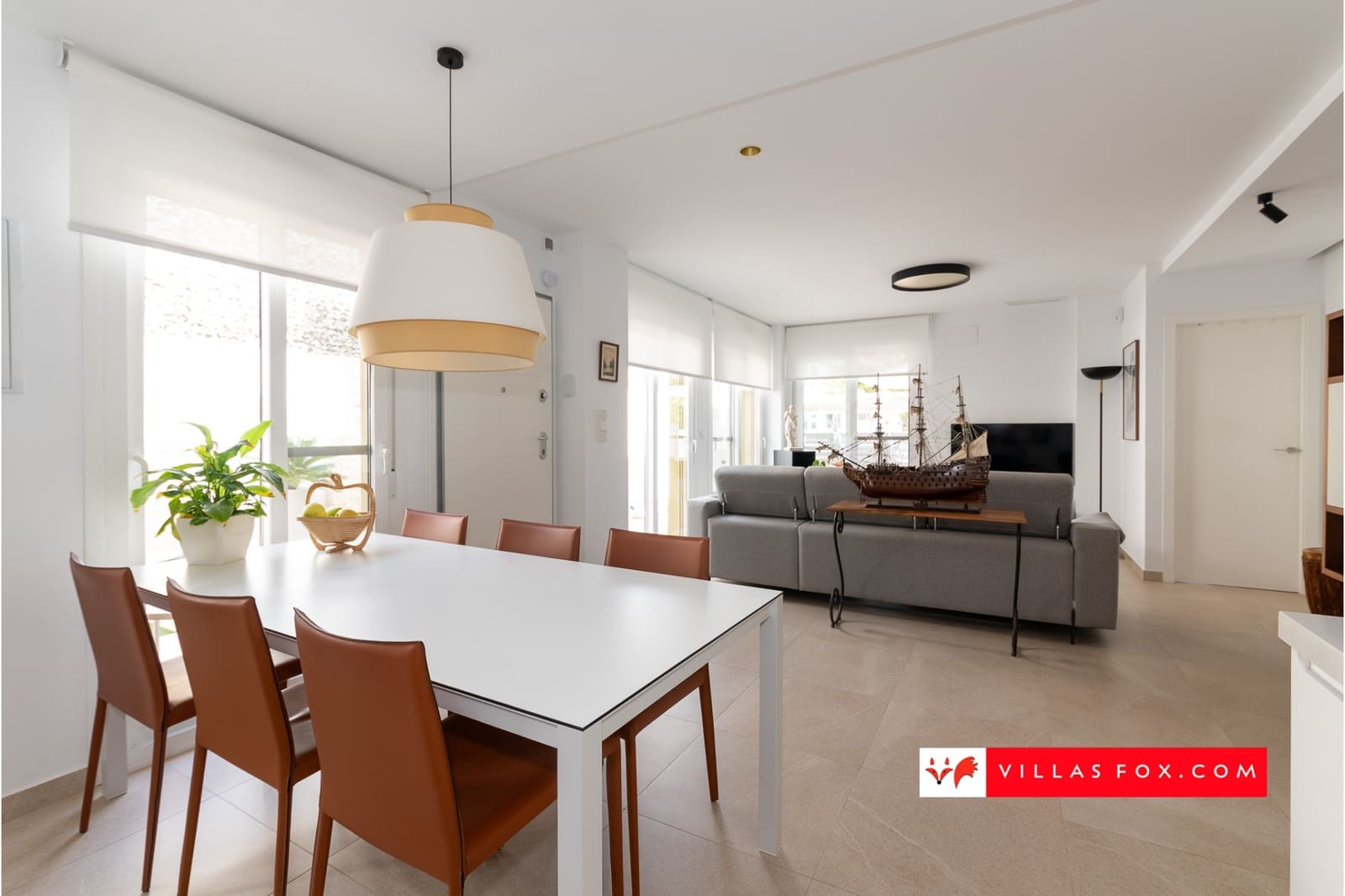 3 soveværelse Semi-Rækkehus til salg i Orihuela med swimmingpool - € 355.000 (Ref: 9336956)