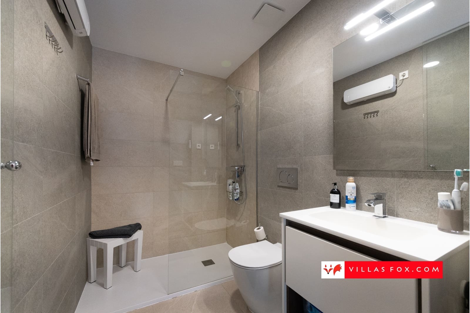 3 soveværelse Semi-Rækkehus til salg i Orihuela med swimmingpool - € 355.000 (Ref: 9336956)