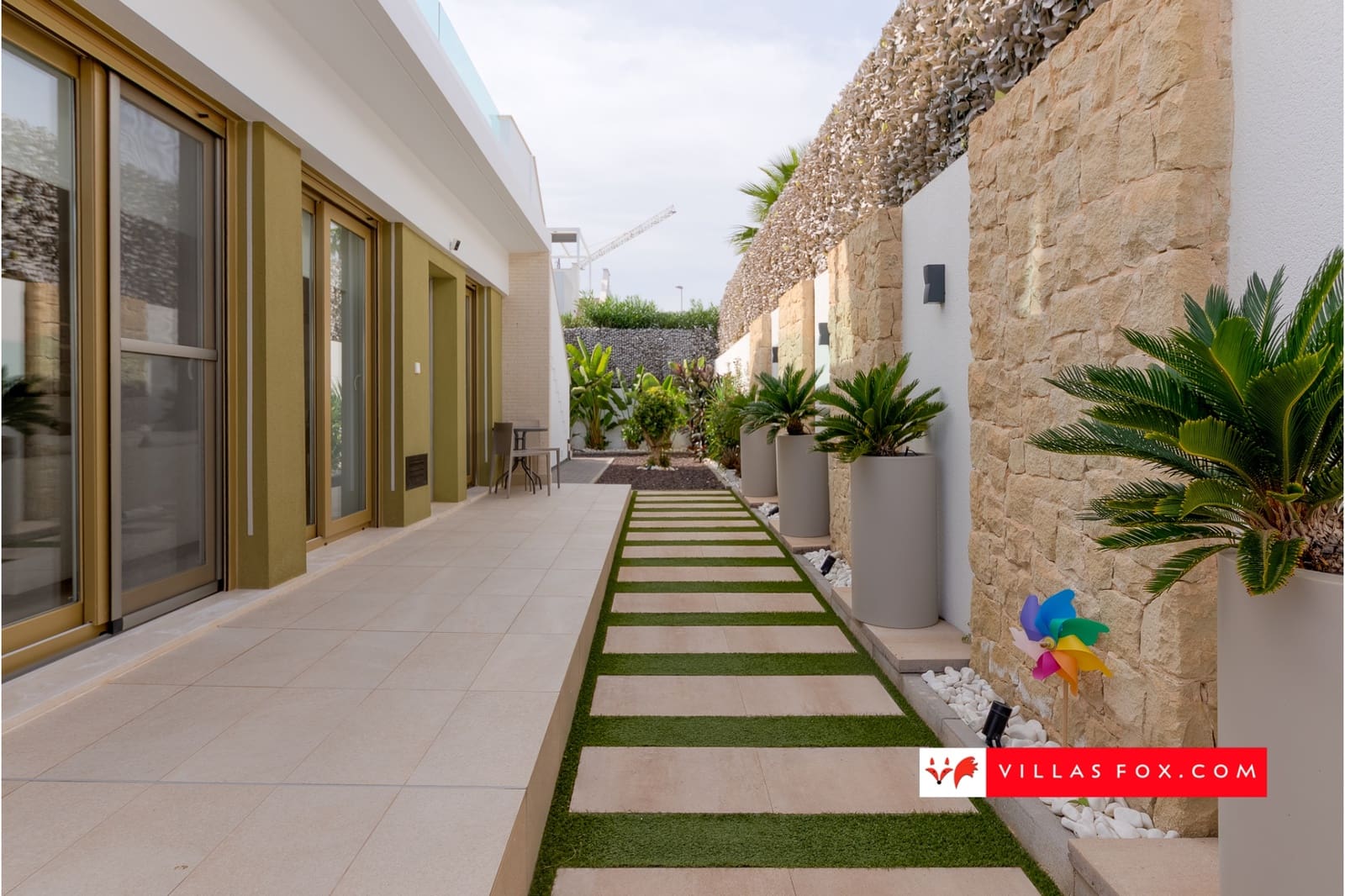 3 soveværelse Semi-Rækkehus til salg i Orihuela med swimmingpool - € 355.000 (Ref: 9336956)