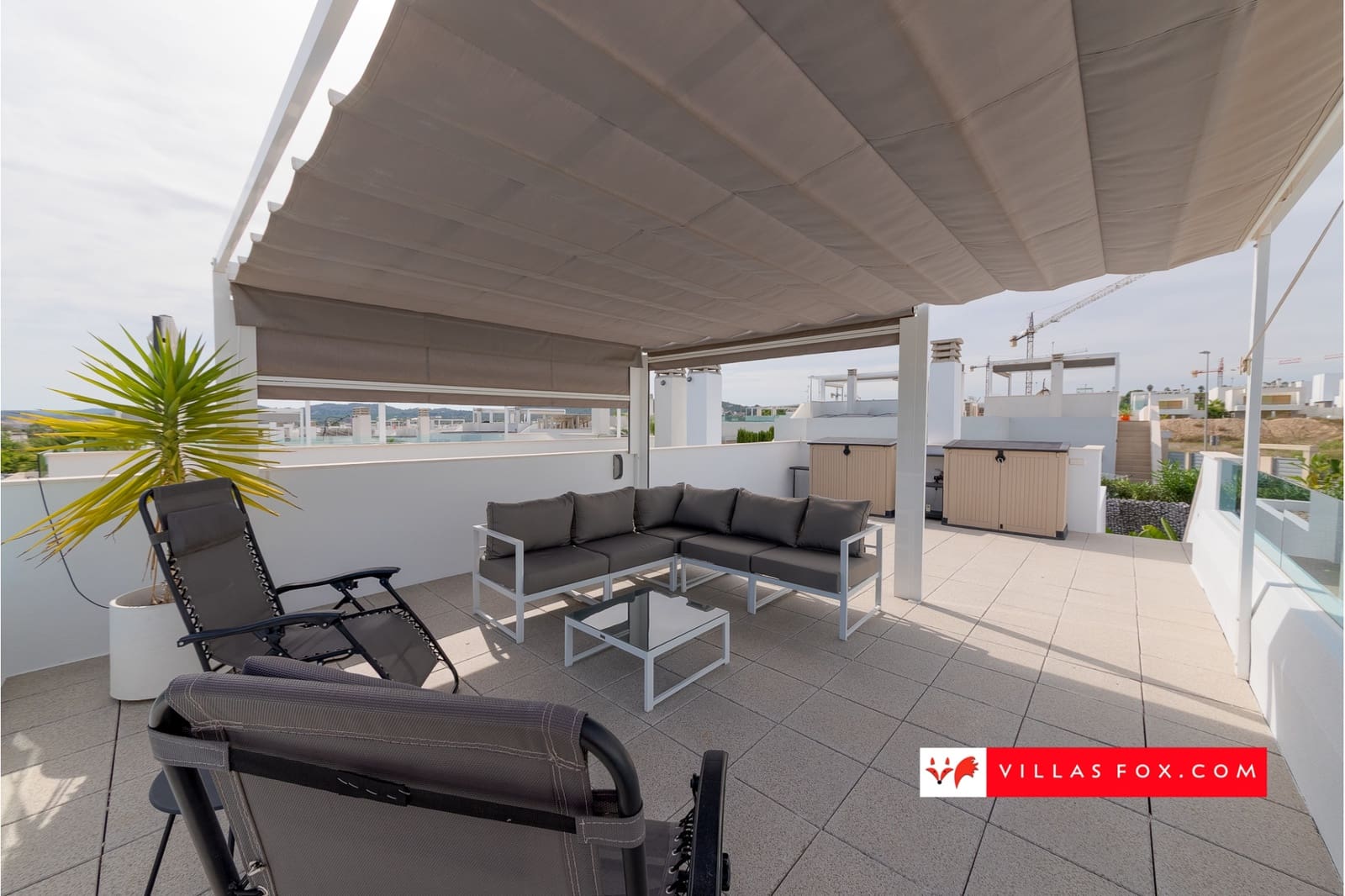 3 soveværelse Semi-Rækkehus til salg i Orihuela med swimmingpool - € 355.000 (Ref: 9336956)