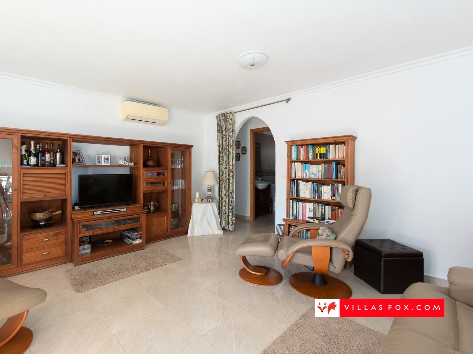 5 bedroom Villa for sale in Orihuela Costa with pool garage - € 385,000 (Ref: 9436515)