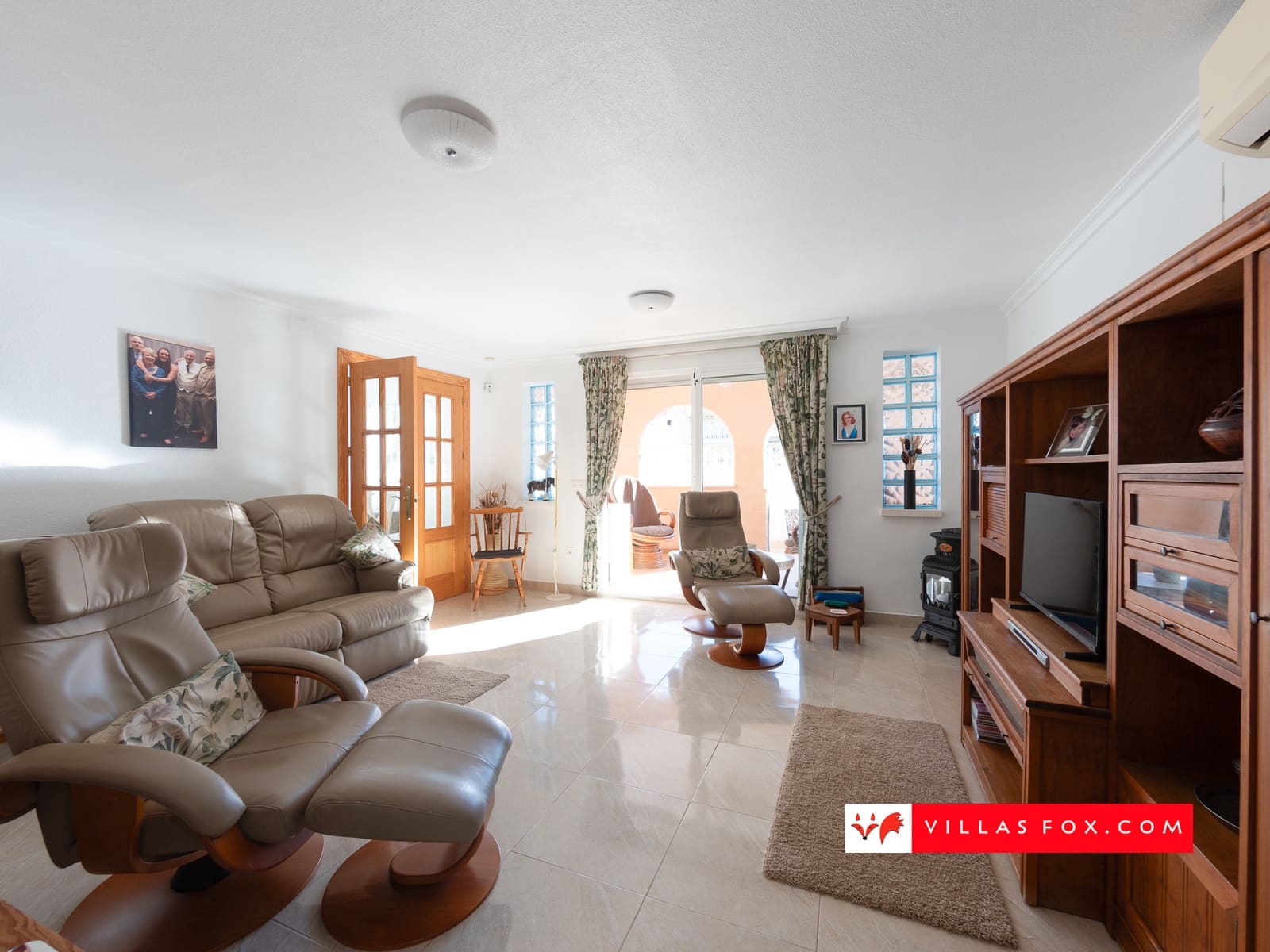 5 bedroom Villa for sale in Orihuela Costa with pool garage - € 385,000 (Ref: 9436515)