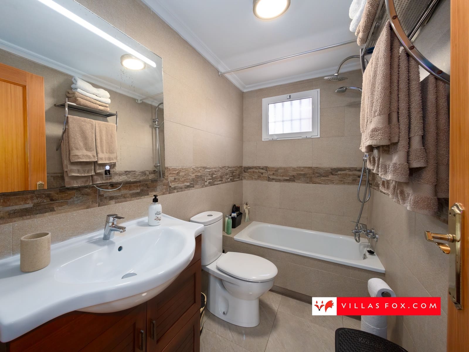 5 bedroom Villa for sale in Orihuela Costa with pool garage - € 385,000 (Ref: 9436515)