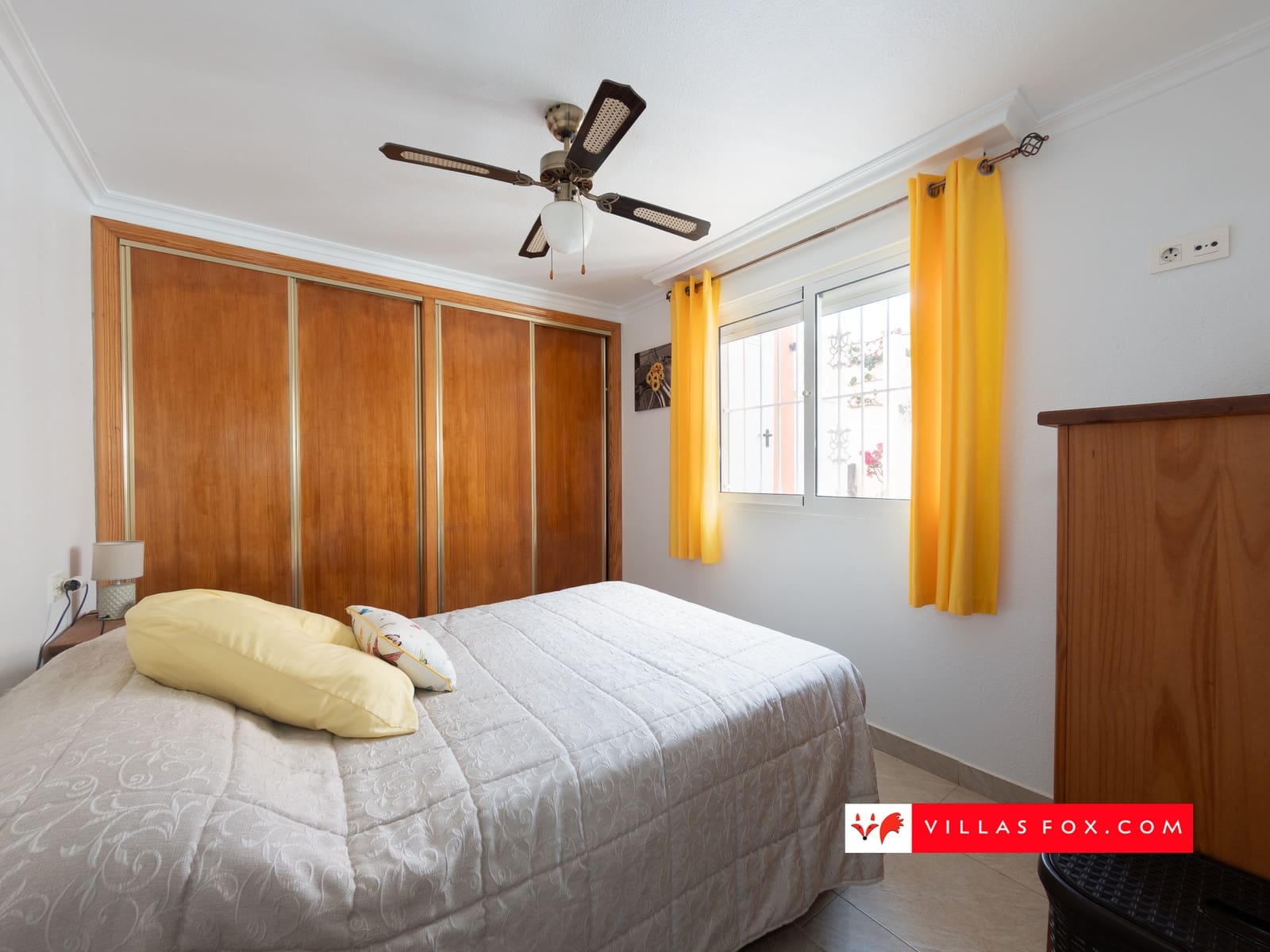 5 bedroom Villa for sale in Orihuela Costa with pool garage - € 385,000 (Ref: 9436515)