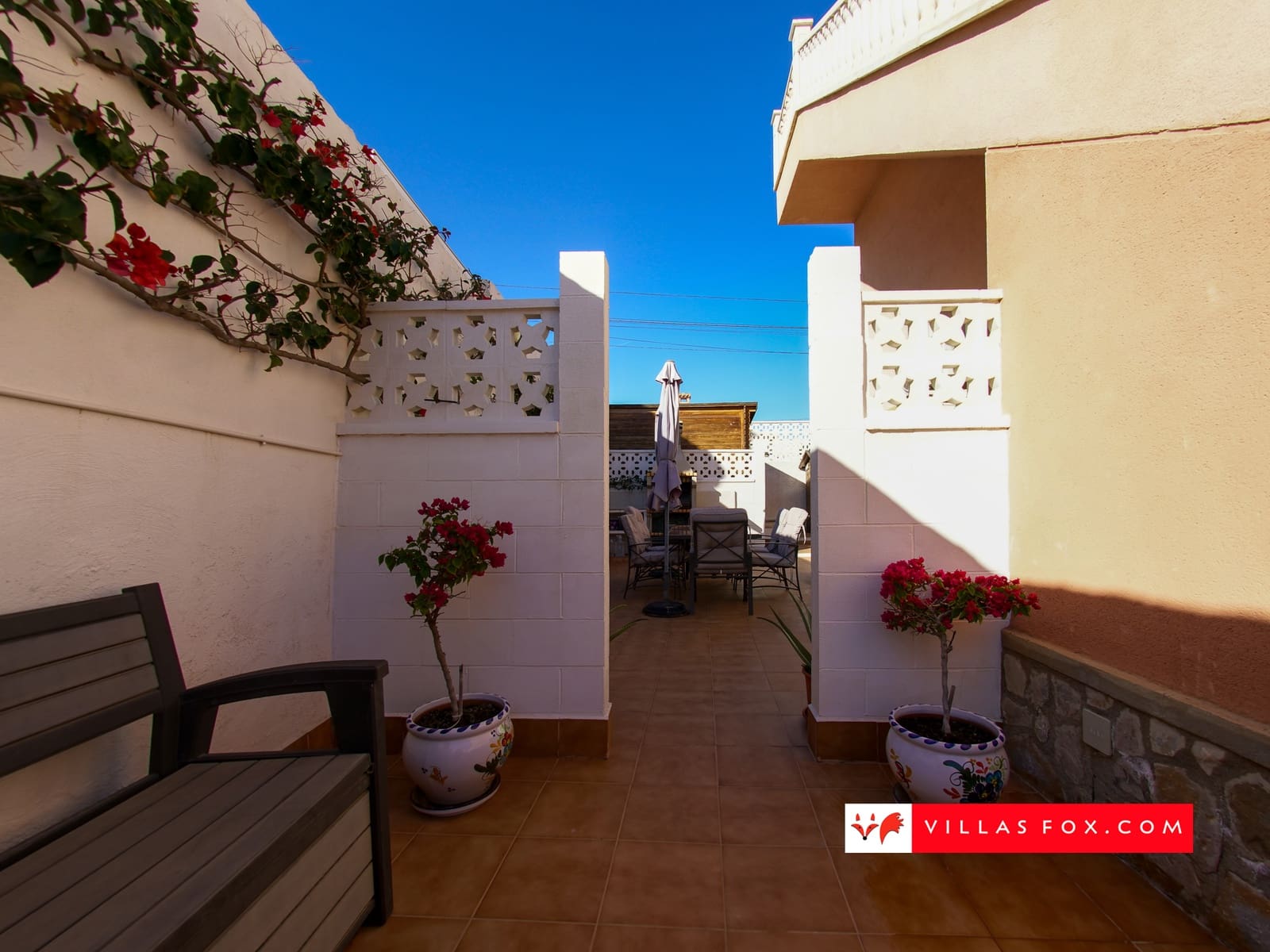 5 bedroom Villa for sale in Orihuela Costa with pool garage - € 385,000 (Ref: 9436515)