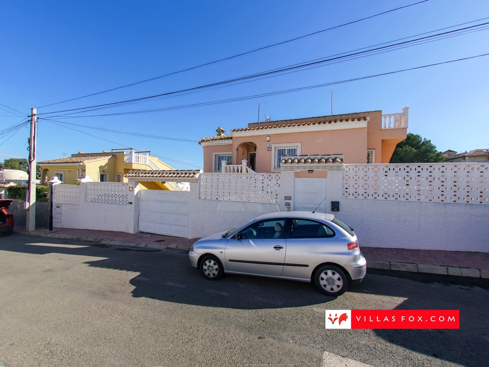 5 makuuhuone Huvila myytävänä paikassa Orihuela Costa mukana uima-altaan 
autotalli - 385 000 € (Ref: 9436515)