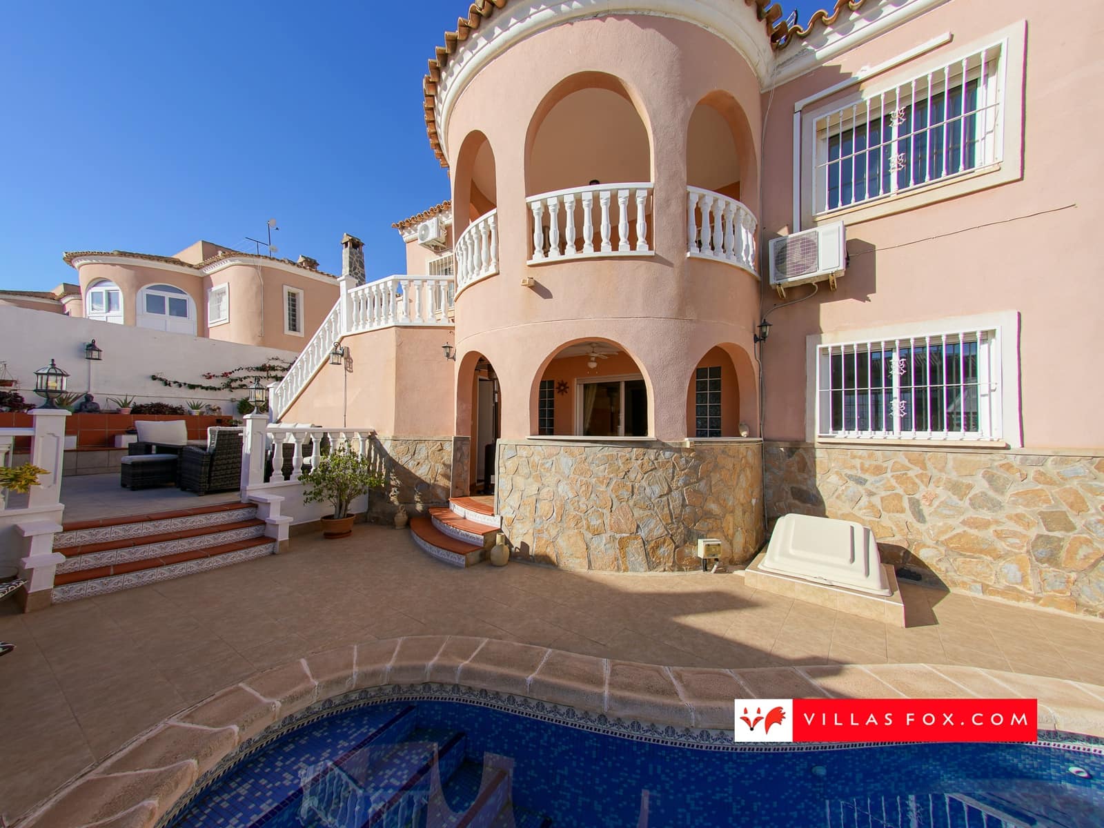 5 soveværelse Villa til salg i San Miguel de Salinas med swimmingpool garage - € 385.000 (Ref: 9438057)