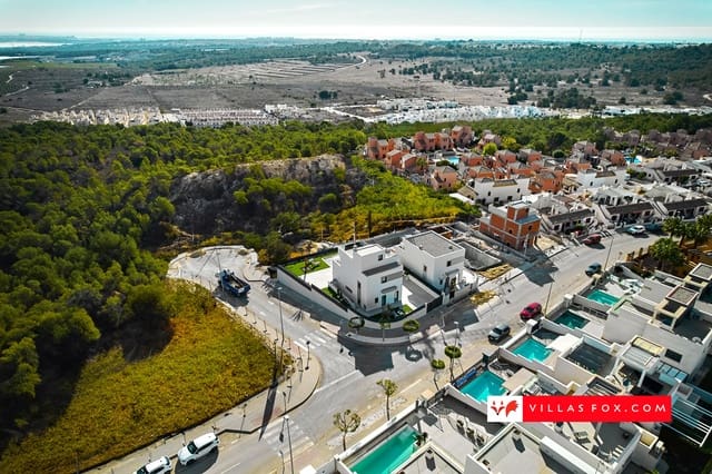 3 bedroom Villa for sale in San Miguel de Salinas with pool - € 649,000 (Ref: 9482412)