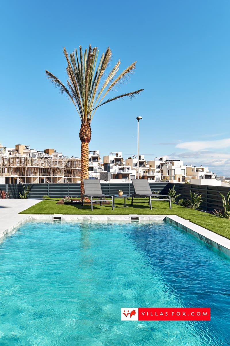 3 quarto Moradia para venda em San Miguel de Salinas com piscina - 649 000 € (Ref: 9482412)