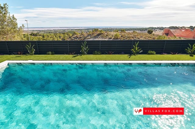 3 quarto Moradia para venda em San Miguel de Salinas com piscina - 649 000 € (Ref: 9482412)