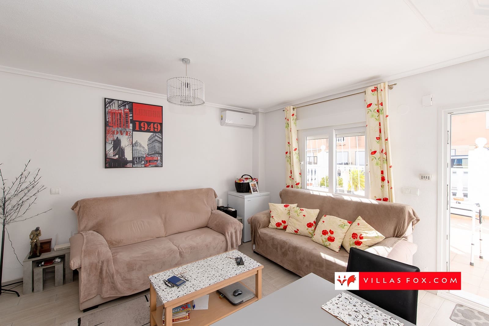 Casa de 2 habitaciones en San Miguel de Salinas en venta - 129.000 € (Ref: 9532326)