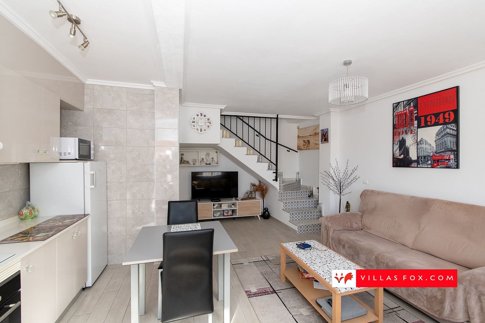 Casa de 2 habitaciones en San Miguel de Salinas en venta - 129.000 € (Ref: 9532326)