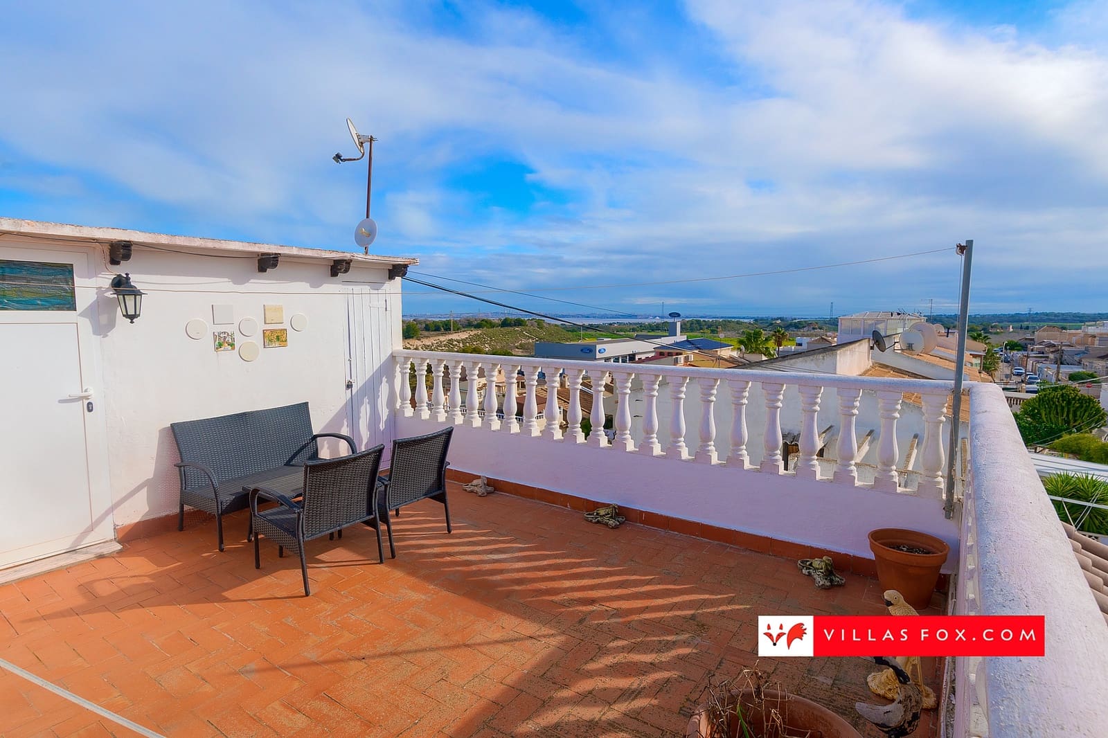 Casa de 2 habitaciones en San Miguel de Salinas en venta - 129.000 € (Ref: 9532326)