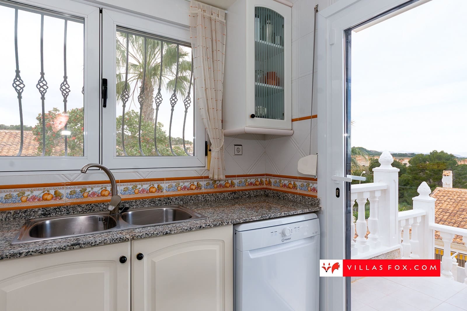 3 quarto Moradia para venda em San Miguel de Salinas com piscina - 395 000 € (Ref: 9564156)