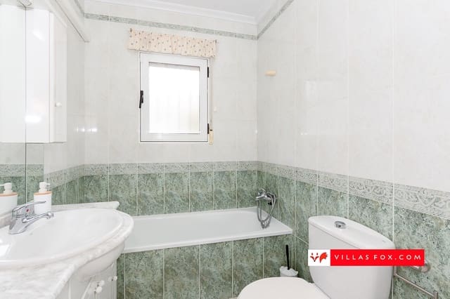 3 slaapkamer Villa te koop in San Miguel de Salinas met zwembad - € 379.000 (Ref: 9564156)