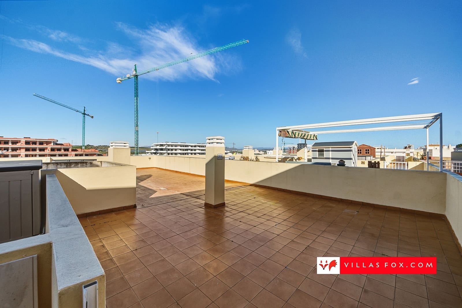 2 soverom Leilighet til salgs i San Miguel de Salinas med svømmebasseng garasje - € 140 000 (Ref: 9572167)