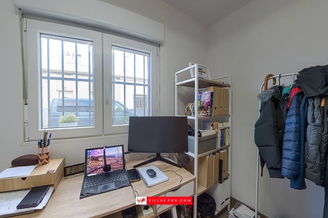 Casa de 4 habitaciones en San Miguel de Salinas en venta - 199.000 € (Ref: 9664044)