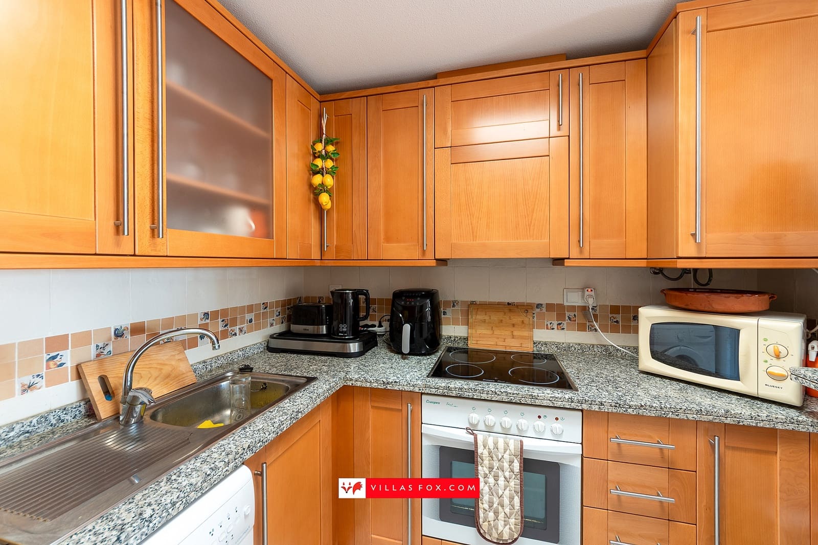 2 slaapkamer Halfvrijstaande villa te koop in San Miguel de Salinas met zwembad - € 190.000 (Ref: 9736187)