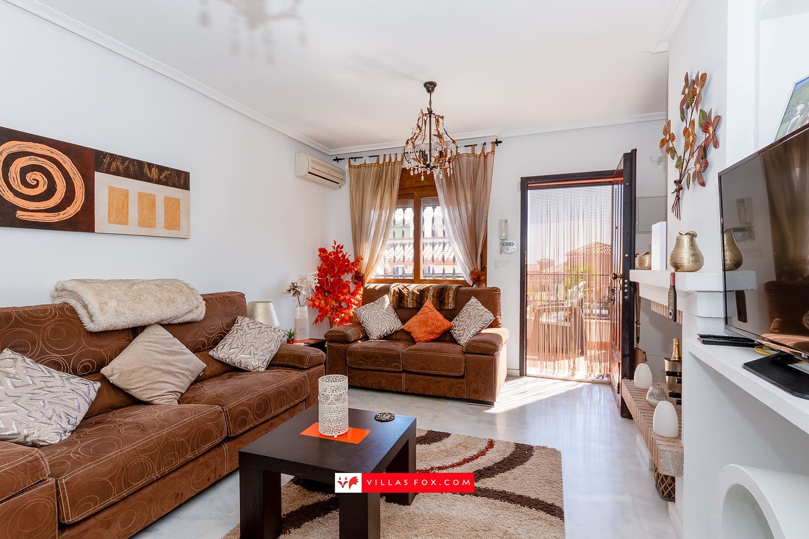 2 slaapkamer Halfvrijstaande villa te koop in San Miguel de Salinas met zwembad - € 190.000 (Ref: 9736187)