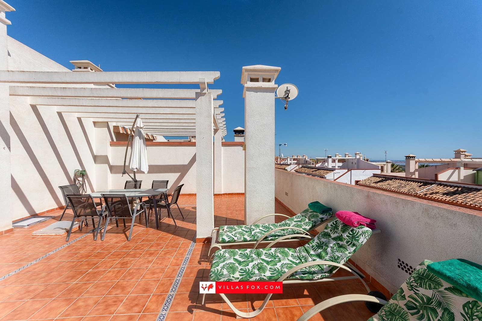 2 slaapkamer Halfvrijstaande villa te koop in San Miguel de Salinas met zwembad - € 190.000 (Ref: 9736187)