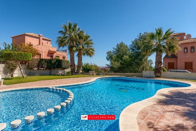 2 bedroom Semi-detached Villa for sale in San Miguel de Salinas with pool - € 182,500 (Ref: 9736187)