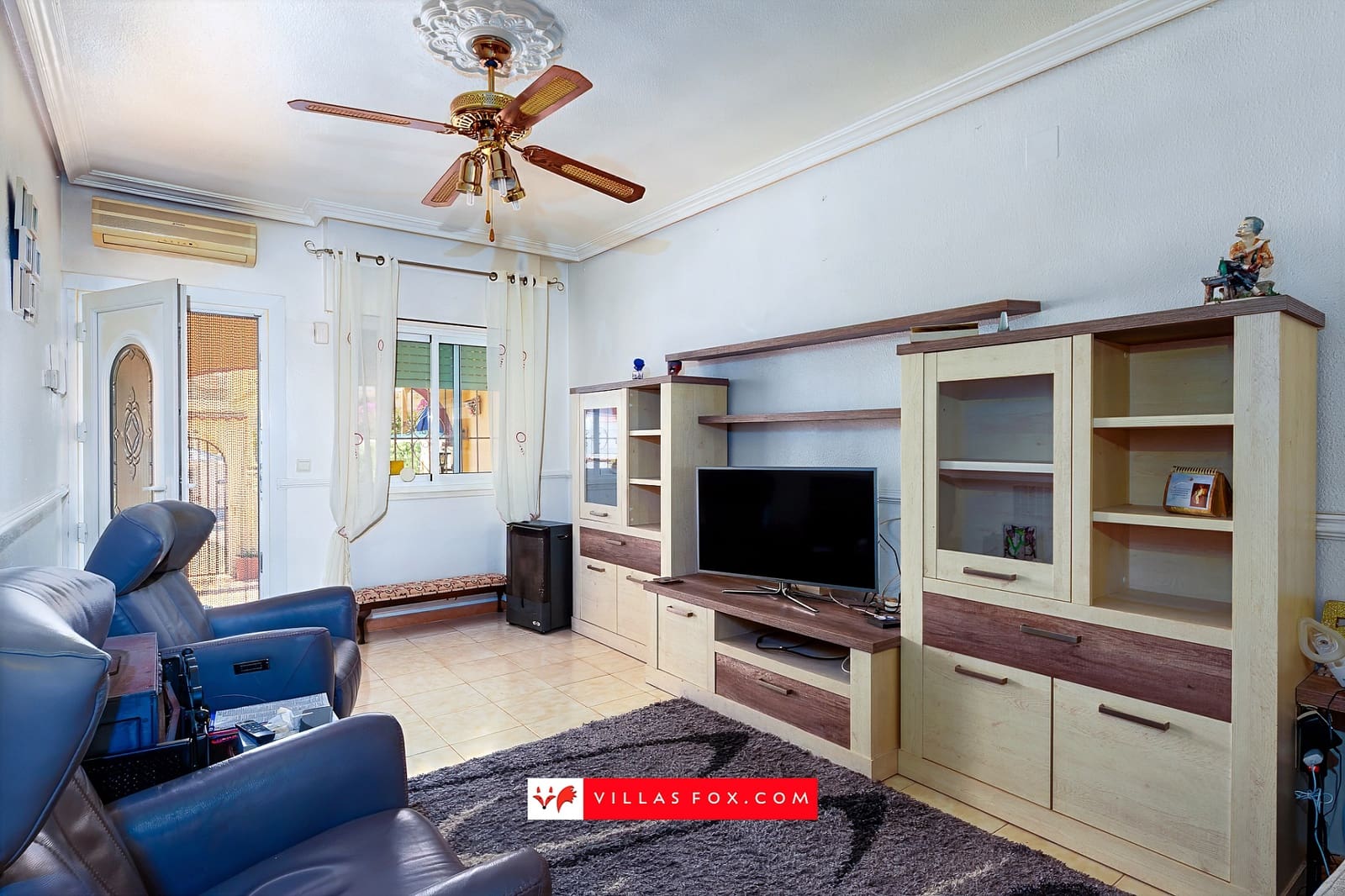 2 soveværelse Semi-Rækkehus til salg i San Miguel de Salinas med swimmingpool - € 159.000 (Ref: 9780005)