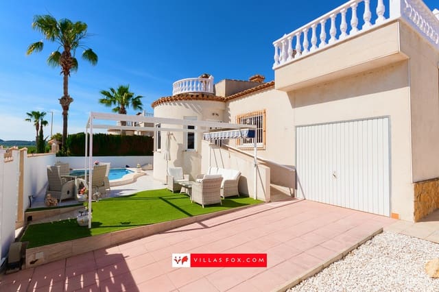 Chalet de 3 habitaciones en San Miguel de Salinas en venta con piscina garaje - 285.000 € (Ref: 9823927)