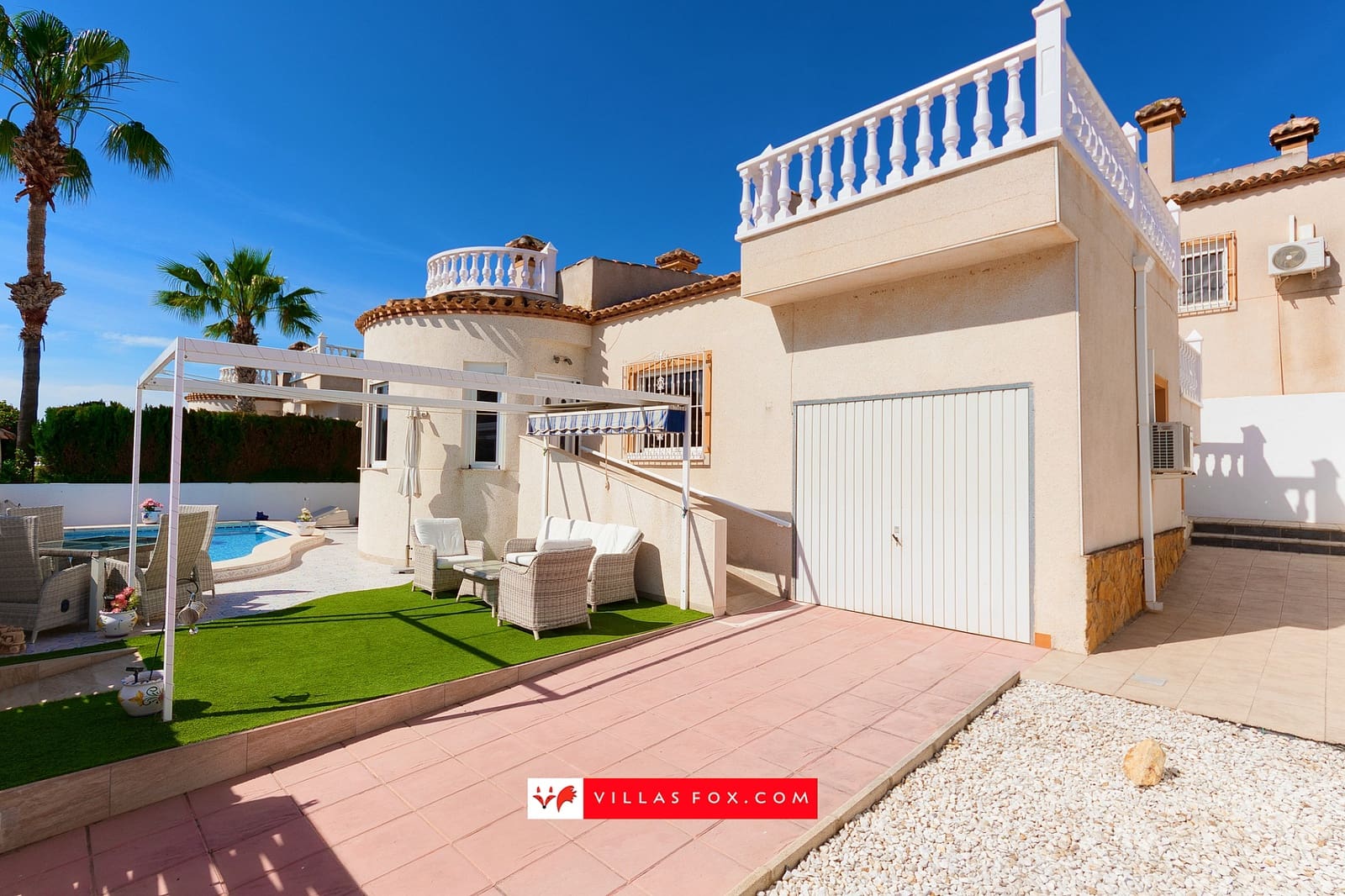 3 slaapkamer Villa te koop in San Miguel de Salinas met zwembad garage - € 285.000 (Ref: 9823927)