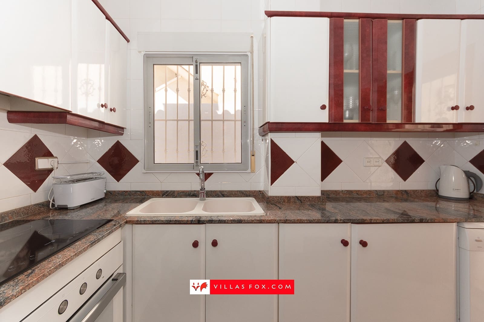 3 slaapkamer Villa te koop in San Miguel de Salinas met zwembad garage - € 285.000 (Ref: 9823927)