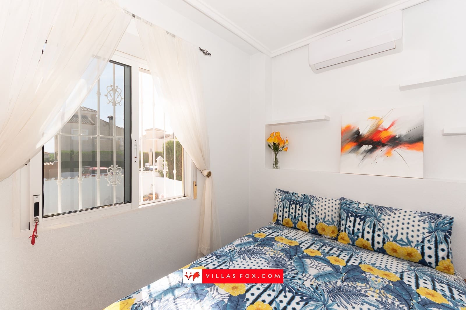 3 slaapkamer Villa te koop in San Miguel de Salinas met zwembad garage - € 285.000 (Ref: 9823927)