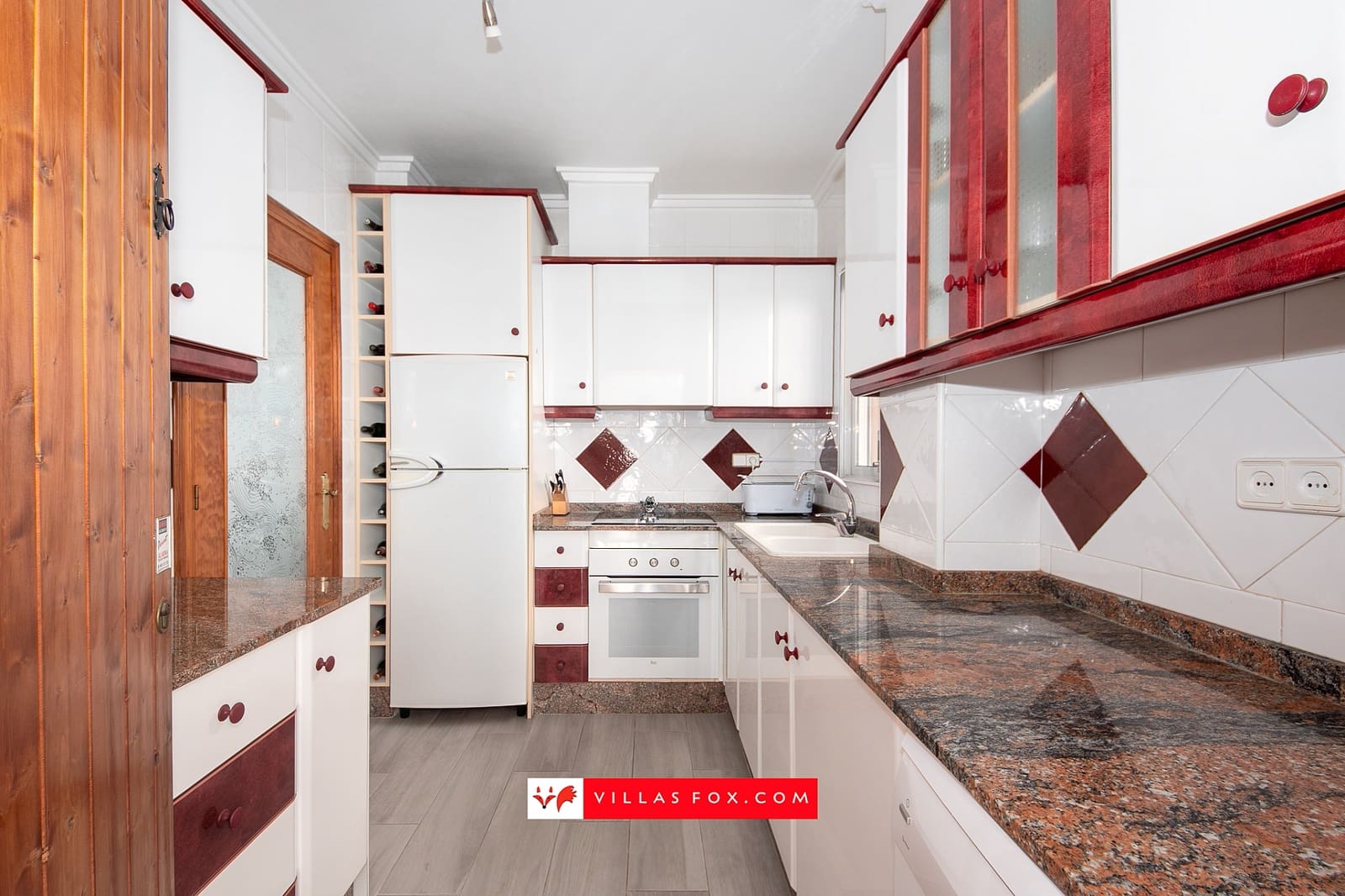 3 slaapkamer Villa te koop in San Miguel de Salinas met zwembad garage - € 285.000 (Ref: 9823927)