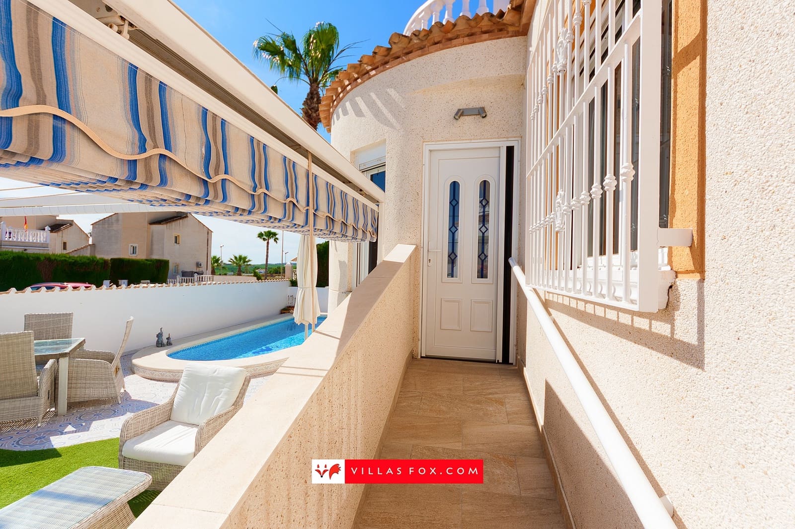 3 slaapkamer Villa te koop in San Miguel de Salinas met zwembad garage - € 285.000 (Ref: 9823927)