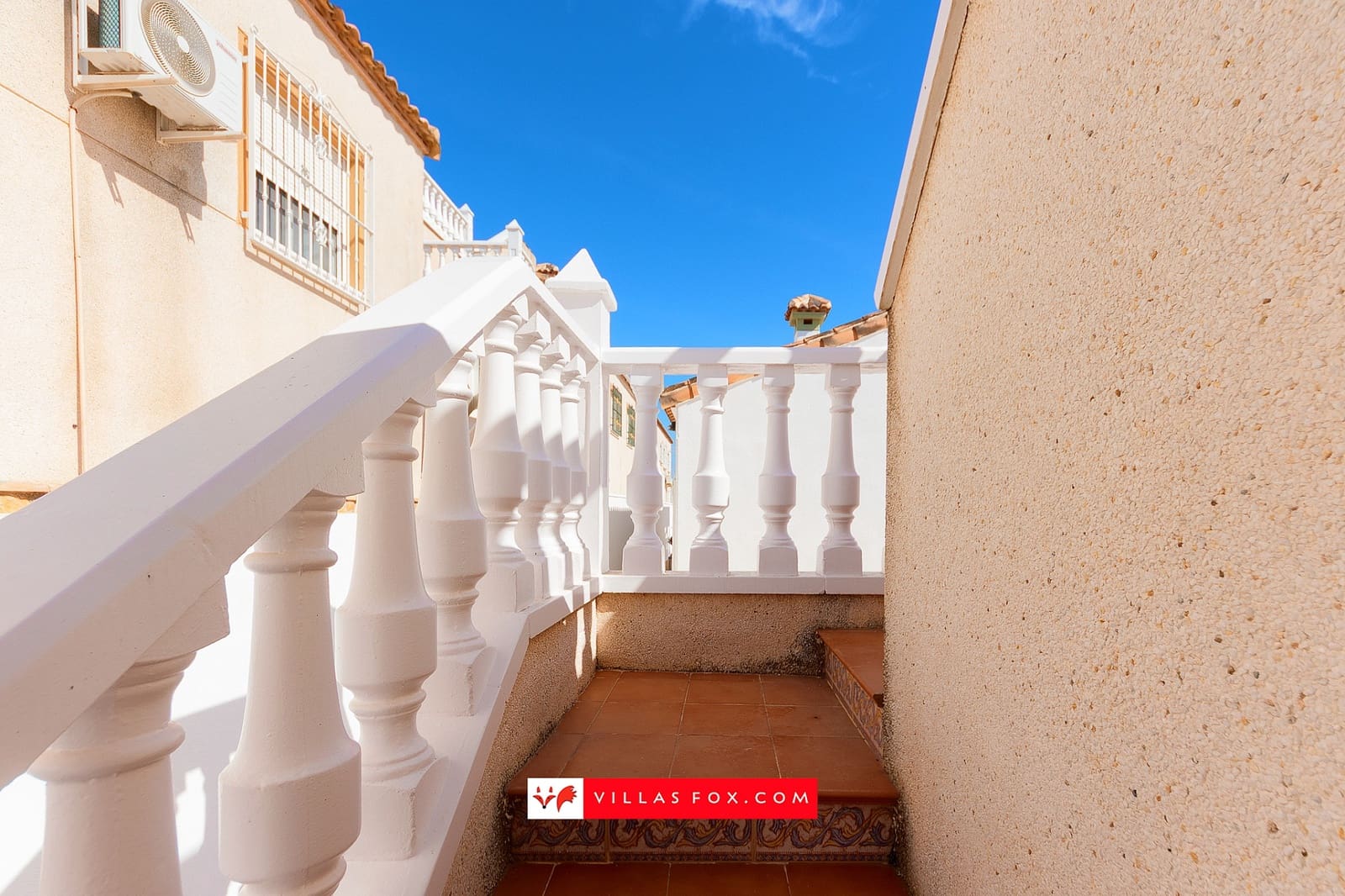 3 slaapkamer Villa te koop in San Miguel de Salinas met zwembad garage - € 285.000 (Ref: 9823927)