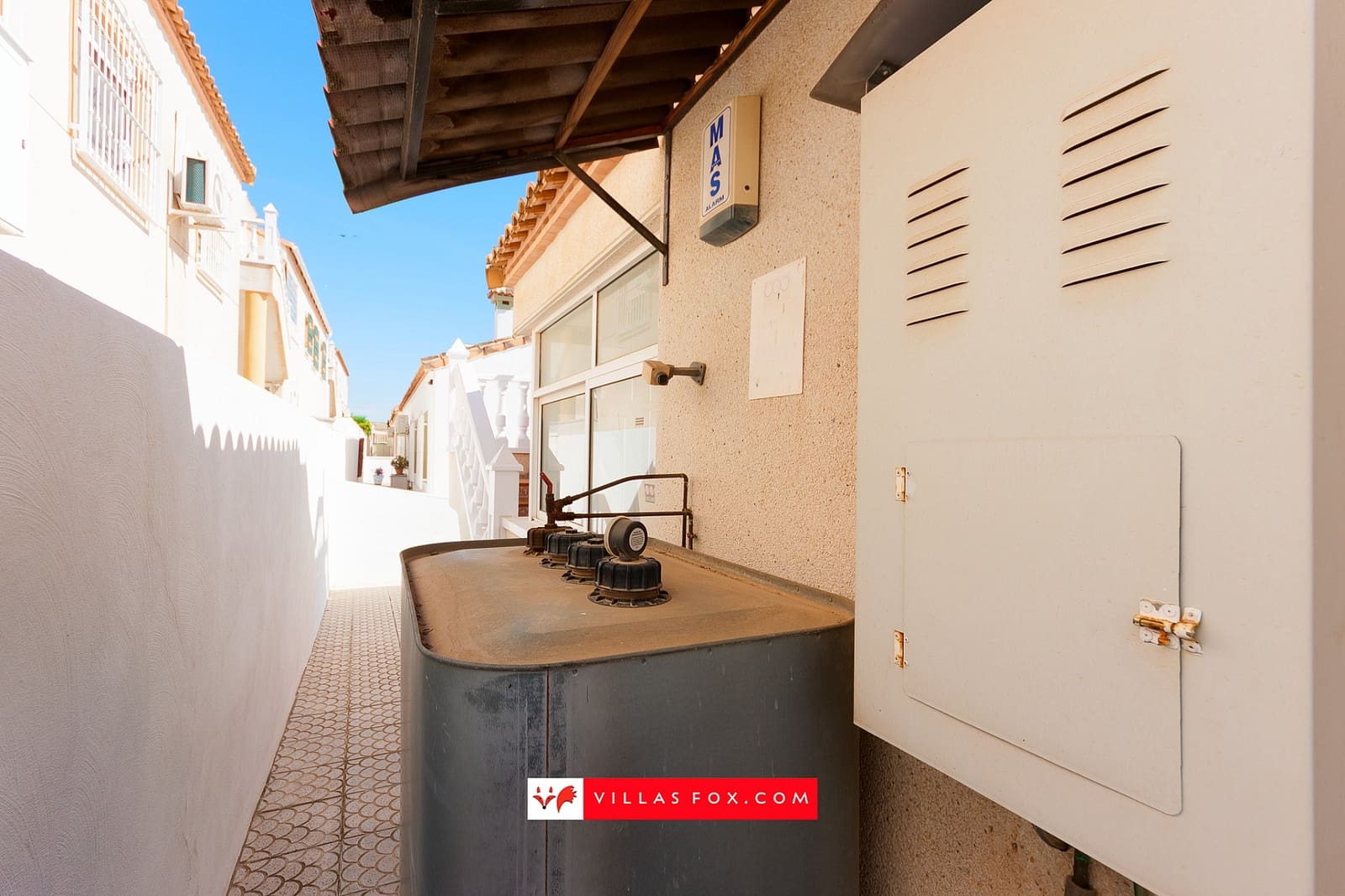 3 slaapkamer Villa te koop in San Miguel de Salinas met zwembad garage - € 285.000 (Ref: 9823927)
