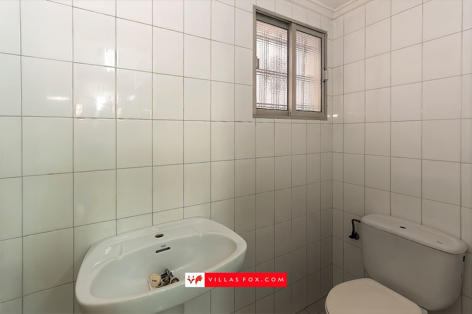 Commercieel te koop in San Miguel de Salinas - € 285.000 (Ref: 9836780)
