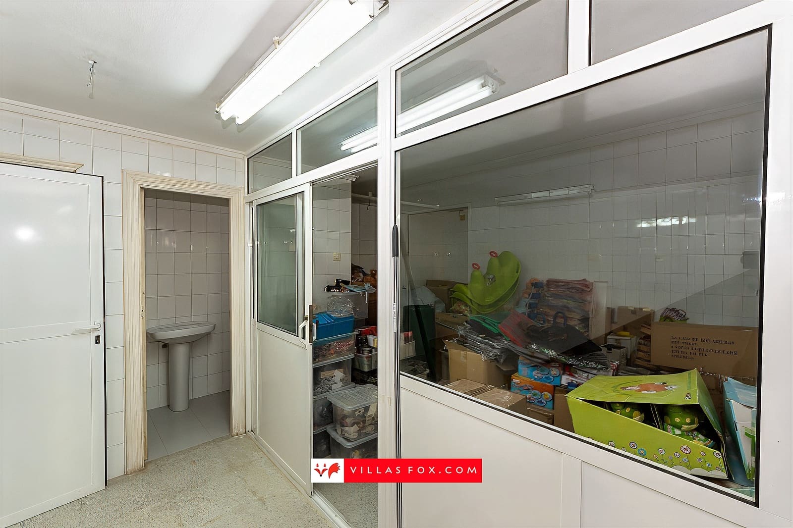 Commercieel te koop in San Miguel de Salinas - € 285.000 (Ref: 9836780)