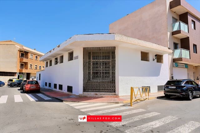 Commercieel te koop in San Miguel de Salinas - € 285.000 (Ref: 9836780)