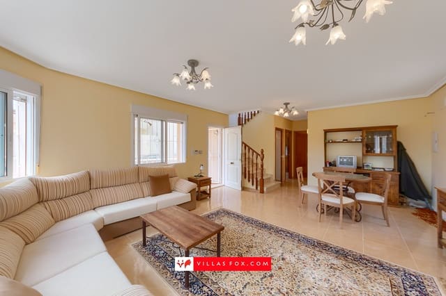 3 makuuhuone Huvila myytävänä paikassa San Miguel de Salinas mukana uima-altaan - 275 000 € (Ref: 9843985)