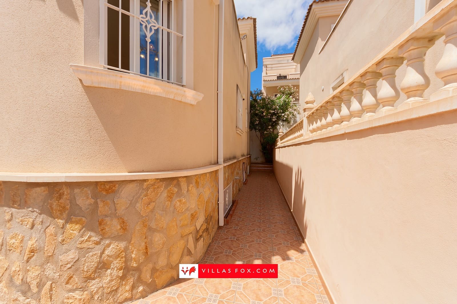 3 bedroom Villa for sale in San Miguel de Salinas with pool - € 275,000 (Ref: 9843985)