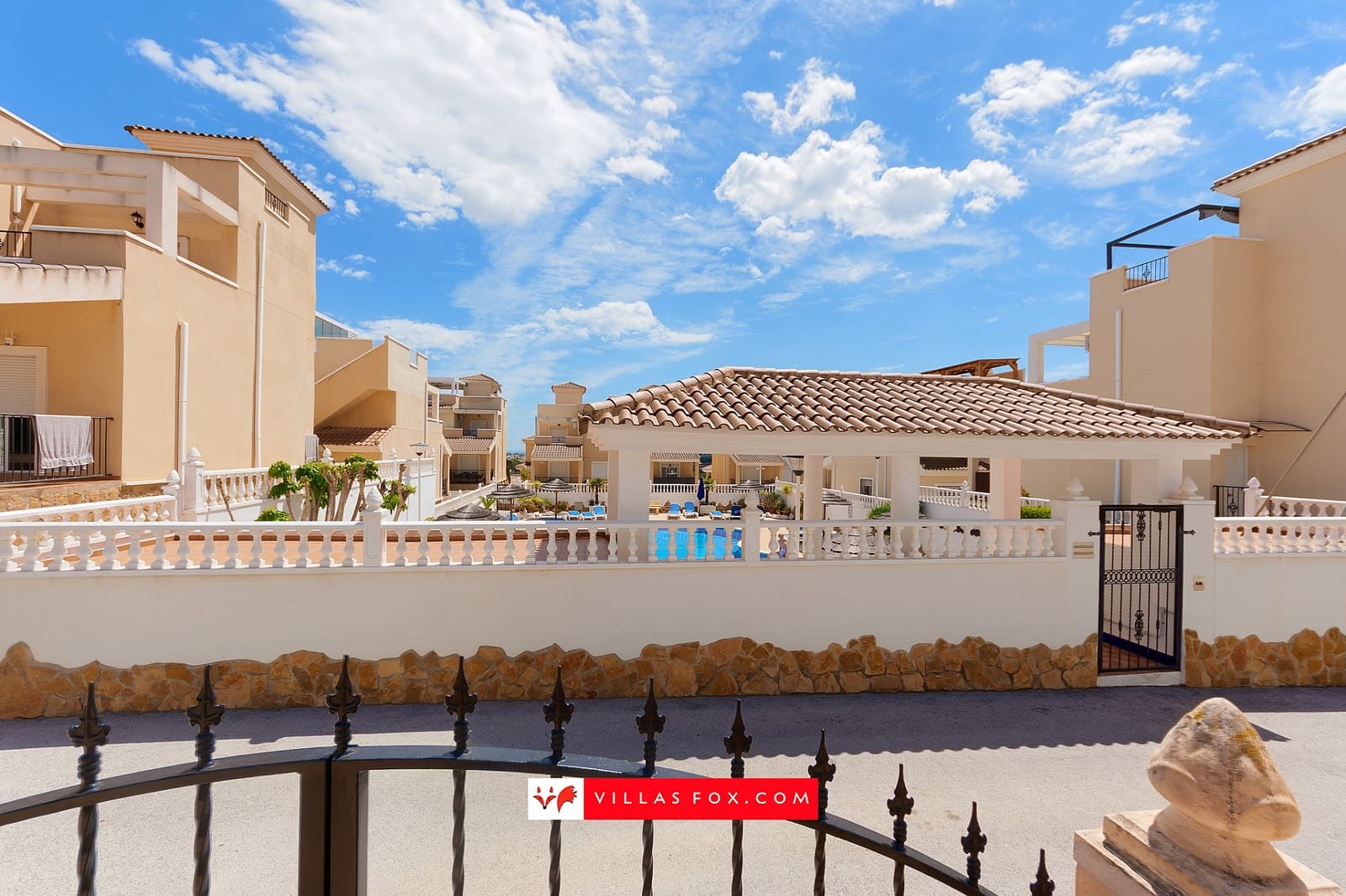 3 bedroom Villa for sale in San Miguel de Salinas with pool - € 275,000 (Ref: 9843985)