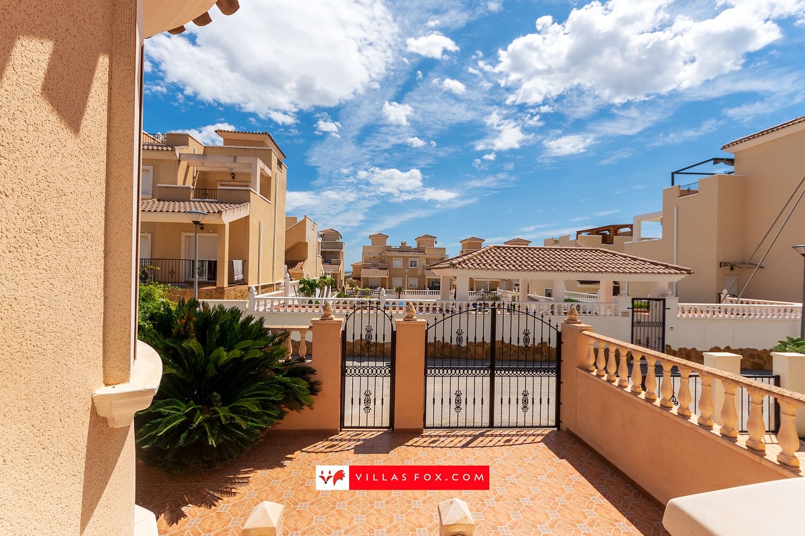 3 bedroom Villa for sale in San Miguel de Salinas with pool - € 275,000 (Ref: 9843985)
