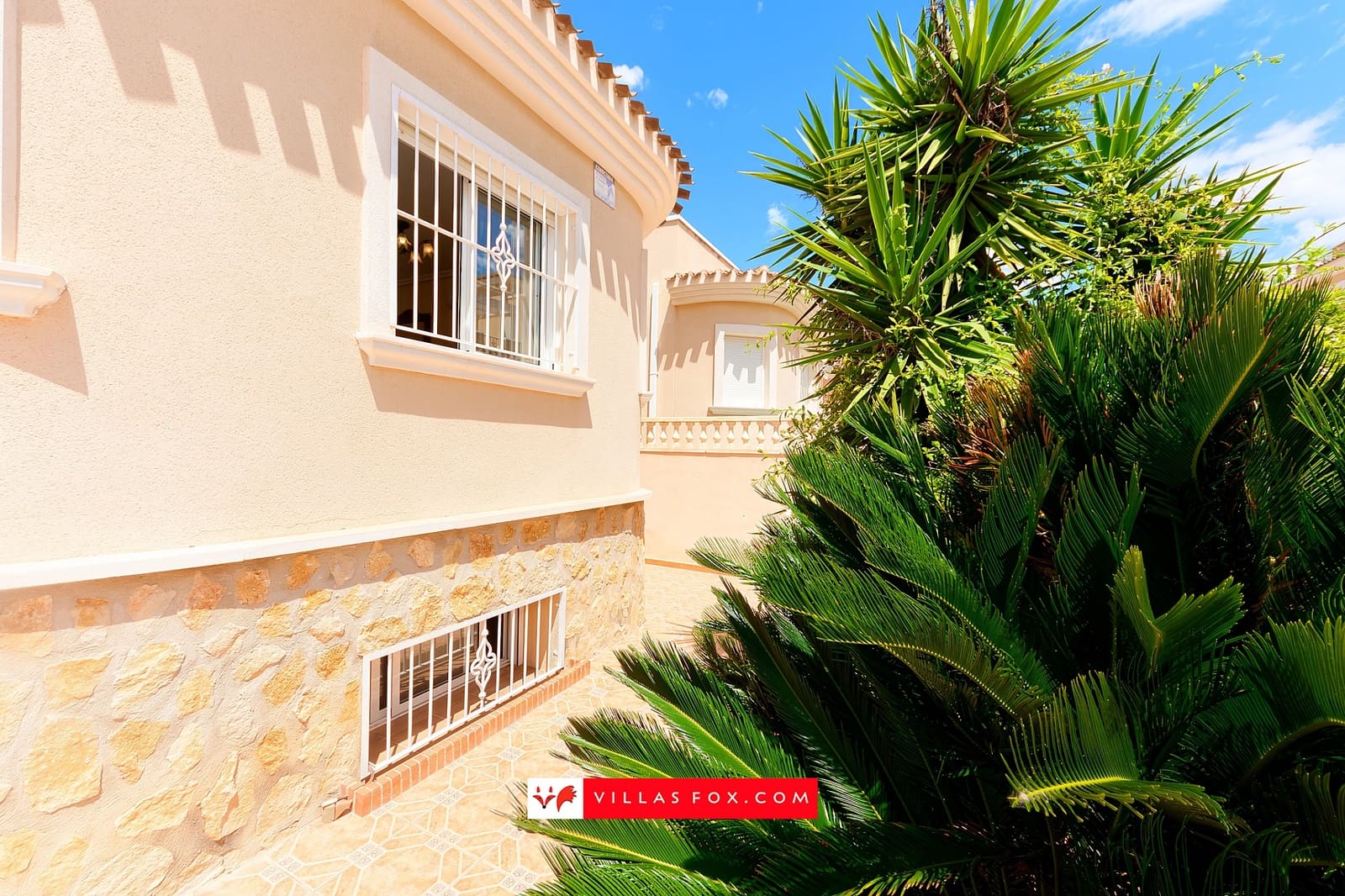 3 bedroom Villa for sale in San Miguel de Salinas with pool - € 275,000 (Ref: 9843985)